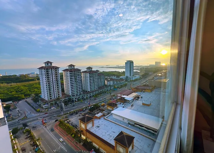 Hatten Hotel Super Sea View 4Pax High Floor Free 1 Carpark & Netflix With 2 Tv Room